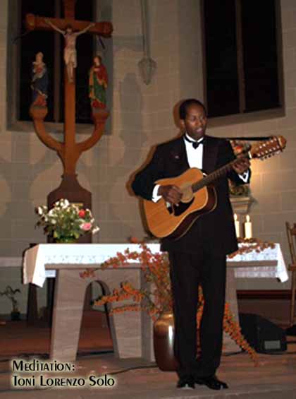 Toni Lorenzo solo performance in a church